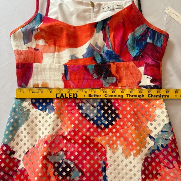 Trina Turk Julietta Floral Laser-Cut Sheath Dress Spaghetti Strap Sz12 - Picture 14 of 16